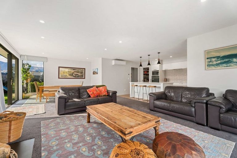 Photo of property in 15 Pennycook Place, Lake Hawea, Wanaka, 9382