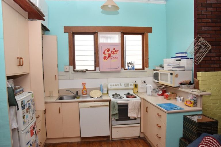 Photo of property in 325 Yarrow Street, Richmond, Invercargill, 9810