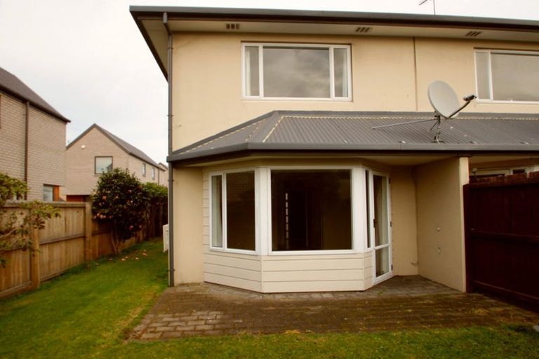 Photo of property in Burkedale Court, 8/105 Burke Street, Sydenham, Christchurch, 8023