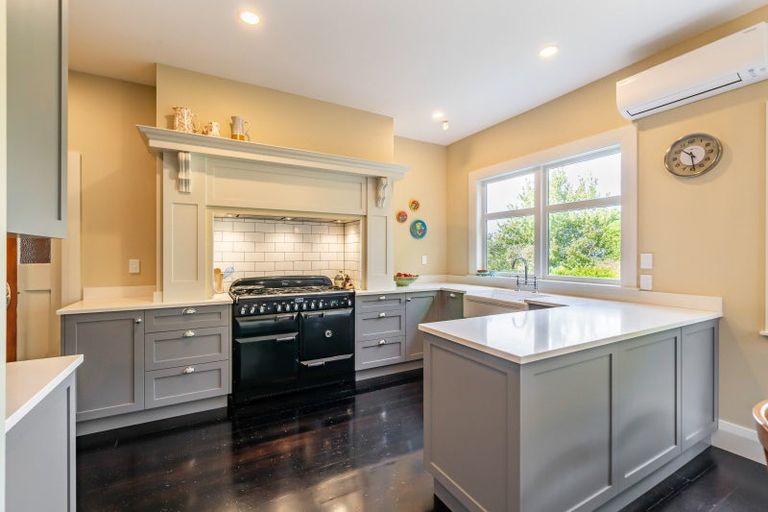 Photo of property in 39 Wairere Road, Belmont, Lower Hutt, 5010