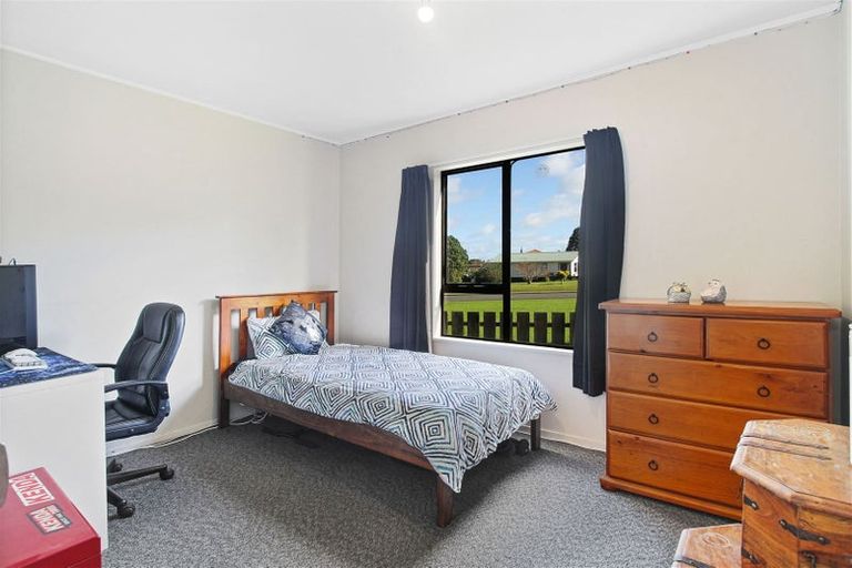 Photo of property in 39 Stevenson Road, Clarks Beach, 2122