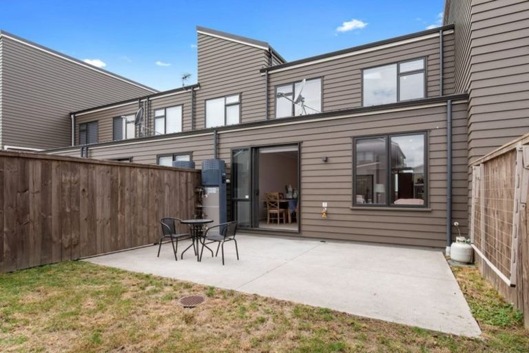 Photo of property in 24 Tuatua Road, Hobsonville, Auckland, 0616