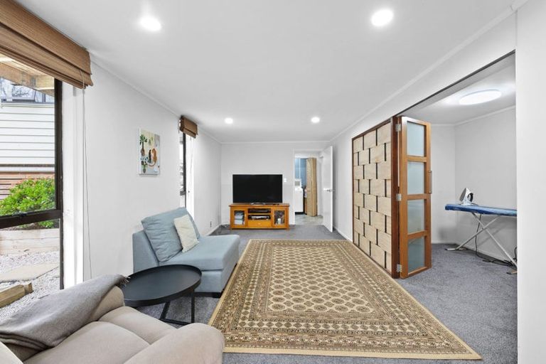 Photo of property in 39a Evelyn Road, Cockle Bay, Auckland, 2014