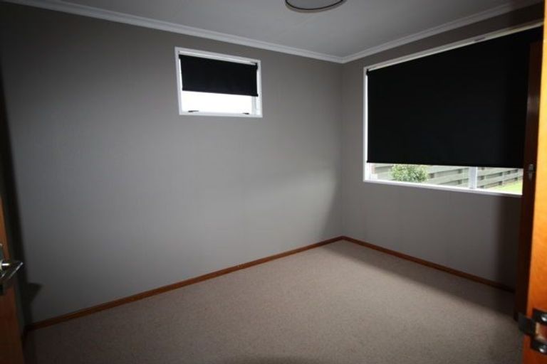 Photo of property in 12 Raglan Avenue, Cloverlea, Palmerston North, 4412