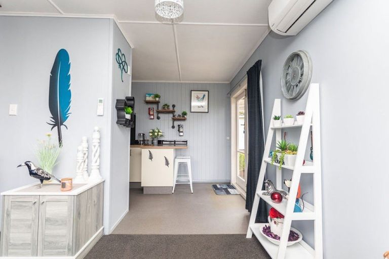 Photo of property in 881 Cowper Road, Dannevirke, 4976