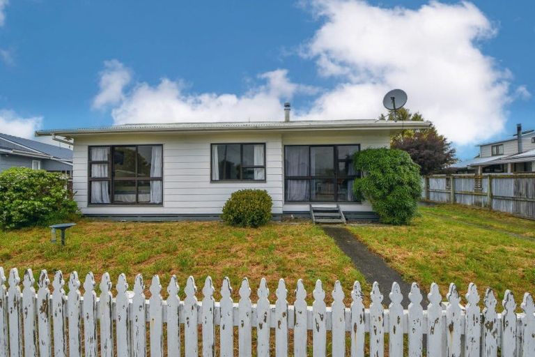 Photo of property in 9 Lincoln Road, Carterton, 5713