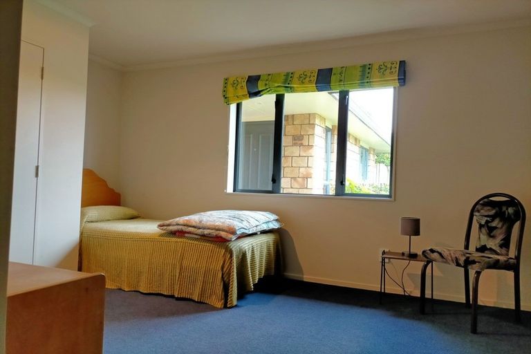 Photo of property in 15 Guinane Street, Dannevirke, 4930