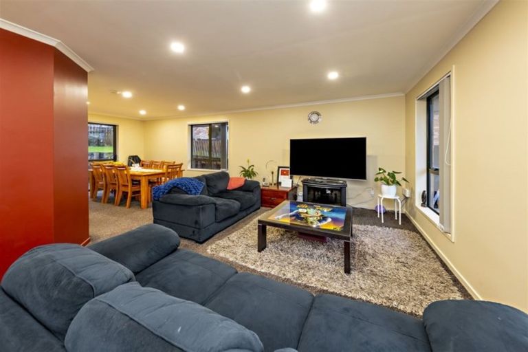 Photo of property in 7 Alta Terrace, Flat Bush, Auckland, 2019