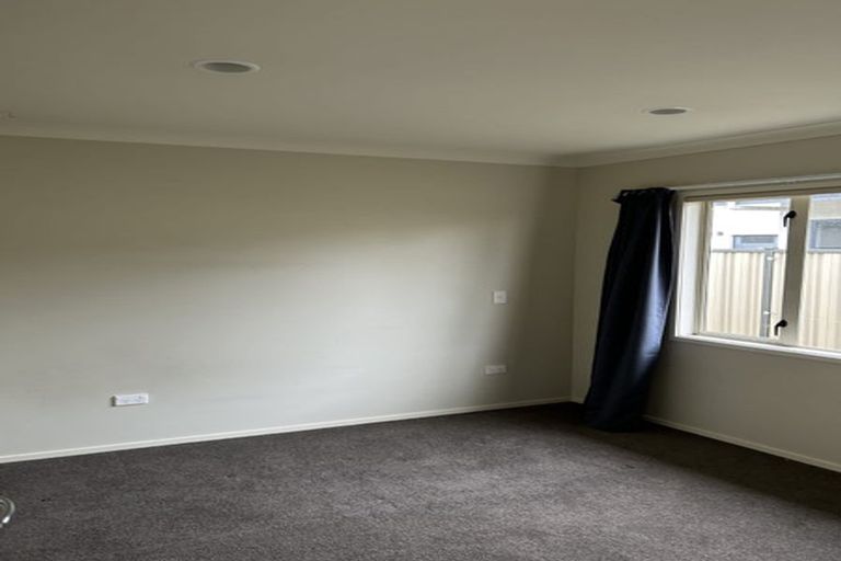 Photo of property in 18 Blythfield Place, Taradale, Napier, 4112