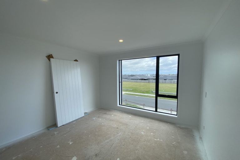 Photo of property in 3 Atutahi Lane, Papamoa Beach, 3118