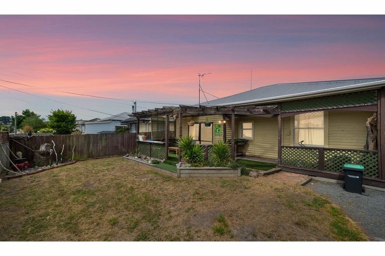 Photo of property in 1/28 Hay Street, Bromley, Christchurch, 8062