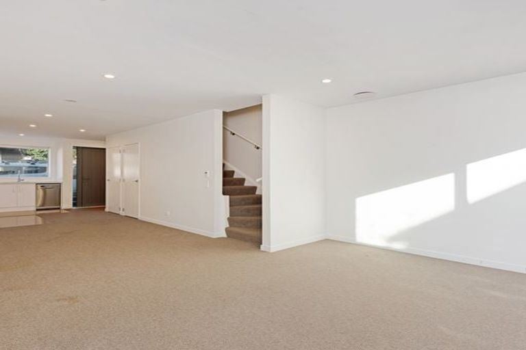 Photo of property in 3/24 Princess Terrace, Newtown, Wellington, 6021