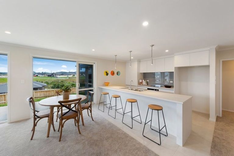 Photo of property in 31f Helenvale Crescent, Pokeno, 2402