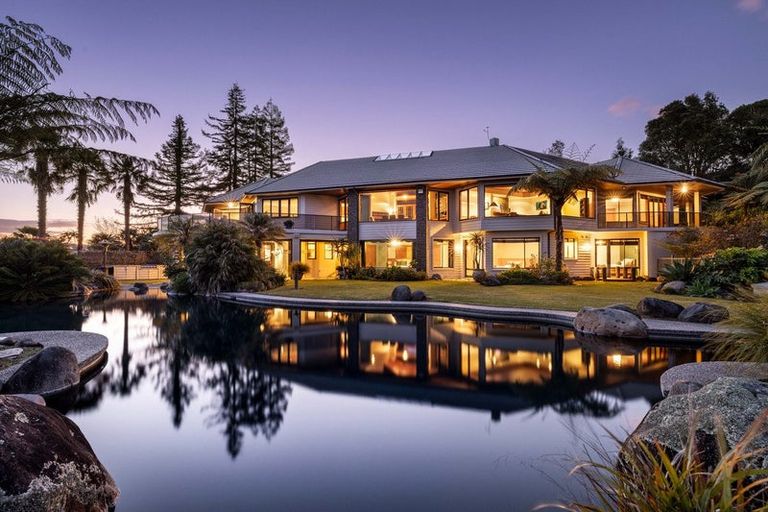 Photo of property in 20 Tinopai Drive, Omokoroa, 3114