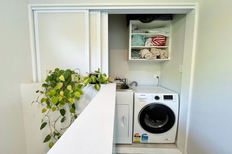 Photo of property in 1/57 Woodville Street, Edgeware, Christchurch, 8013