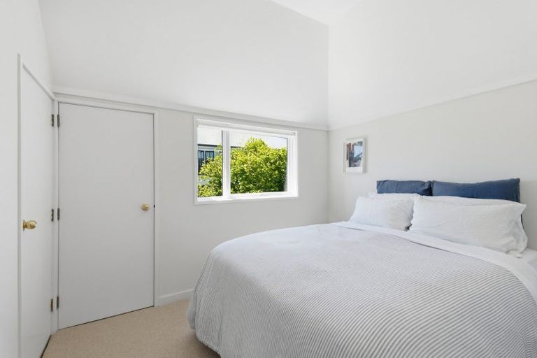 Photo of property in 102 Winchester Street, Merivale, Christchurch, 8014
