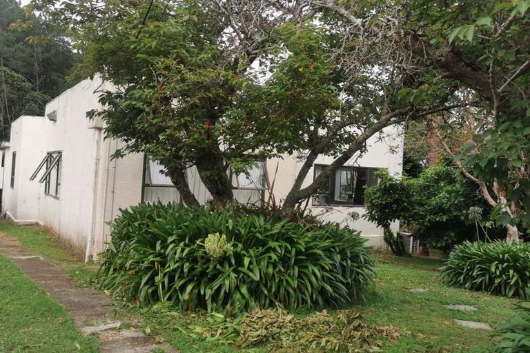 Photo of property in 42 Kamahi Street, Stokes Valley, Lower Hutt, 5019