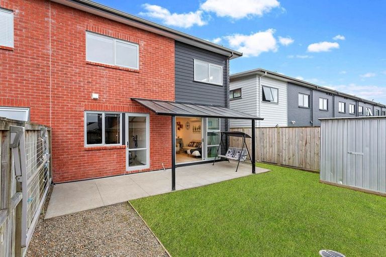 Photo of property in 16 Gilbert Hall Way, Swanson, Auckland, 0614