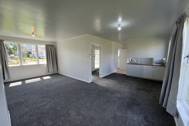 Photo of property in 10-12 Westmeath Street, Waitangirua, Porirua, 5024