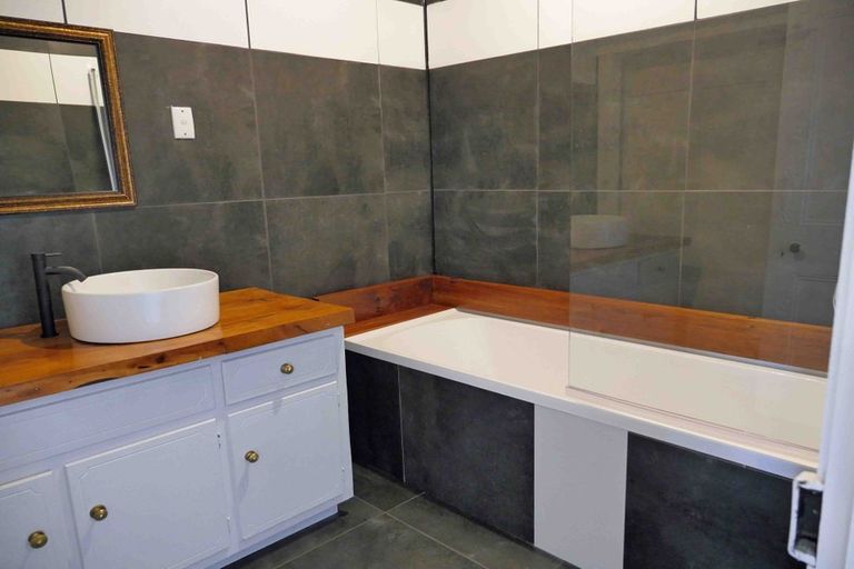 Photo of property in 336 Tay Street, Turnbull Thomson Park, Invercargill, 9810