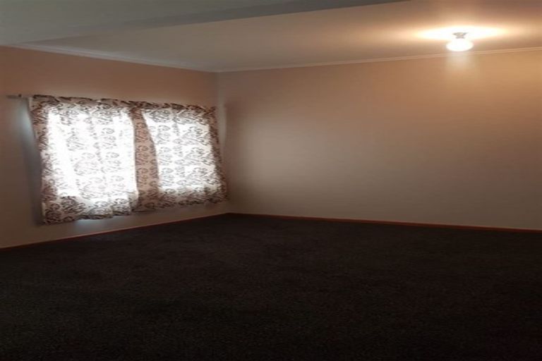 Photo of property in 51 Strid Road, Te Atatu South, Auckland, 0610