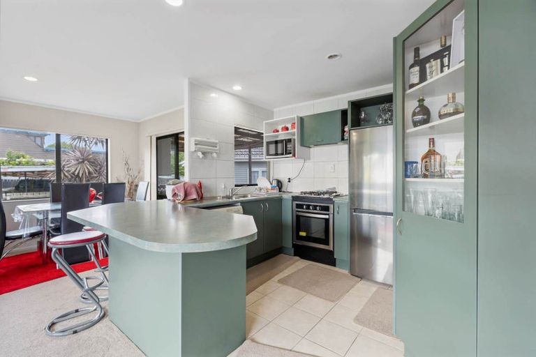 Photo of property in 2/83 Park Avenue, Papatoetoe, Auckland, 2025