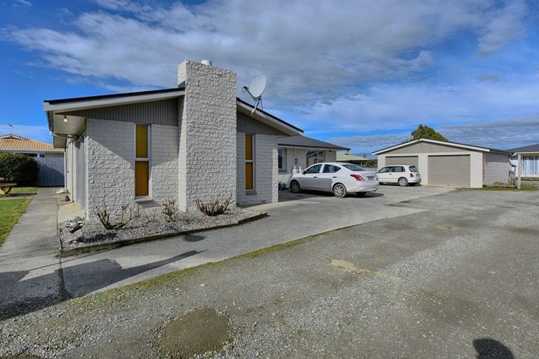 Photo of property in 90 Kitchener Street, Gore, 9710