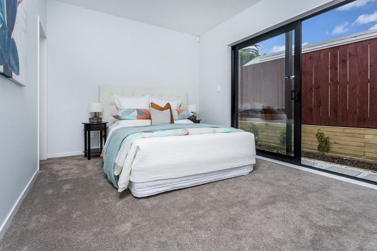 Photo of property in 76b Bond Crescent, Forrest Hill, Auckland, 0620