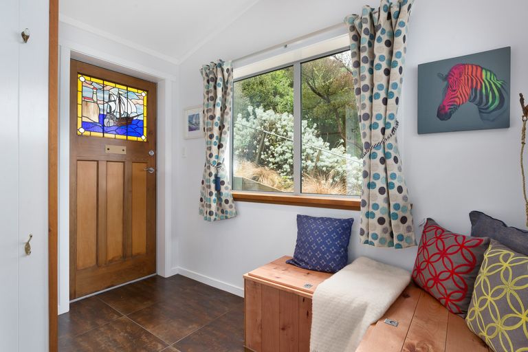 Photo of property in 14 Bewley Avenue, Macandrew Bay, Dunedin, 9014