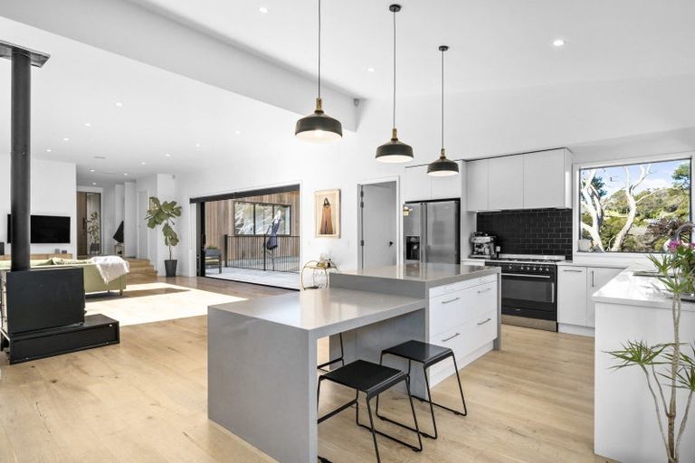 Photo of property in 7 Kanuka Close, Waikanae, 5036