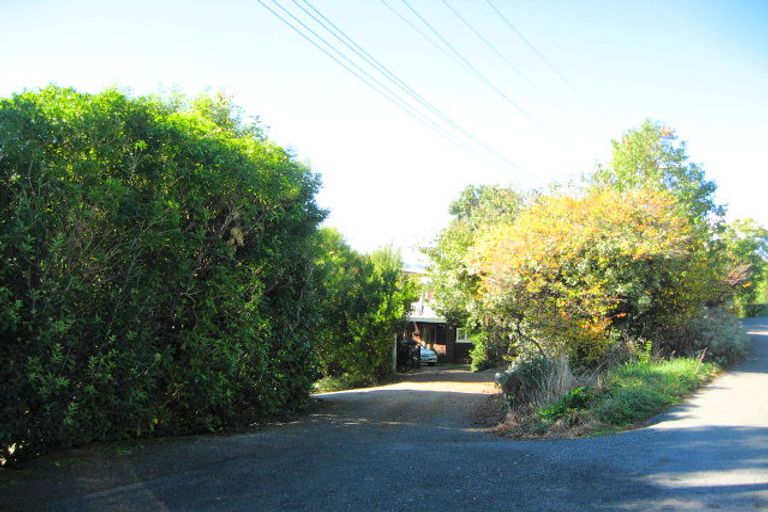 Photo of property in 11 Merlincote Crescent, Governors Bay, Lyttelton, 8971