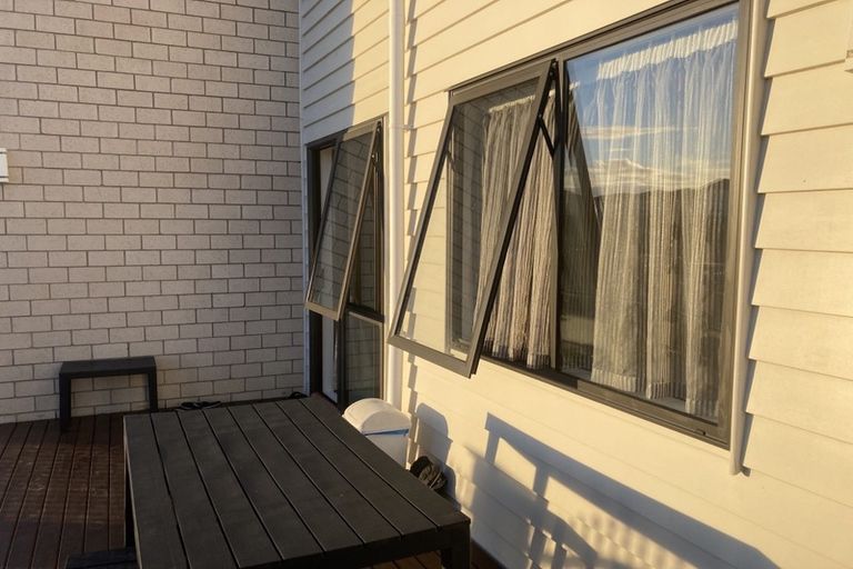 Photo of property in 74 Clemow Road, Fitzroy, New Plymouth, 4312