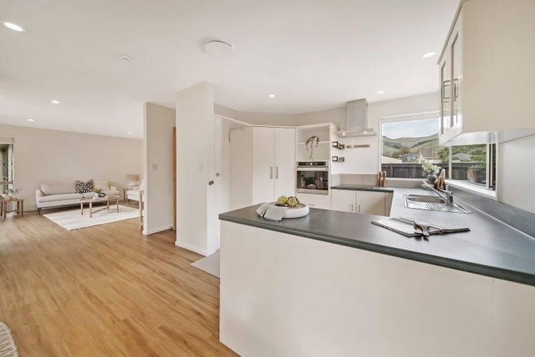 Photo of property in 2/69 Bowenvale Avenue, Cashmere, Christchurch, 8022