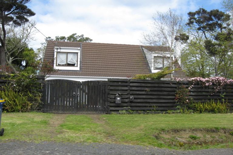 Photo of property in 63 Ferry Parade, Herald Island, Auckland, 0618