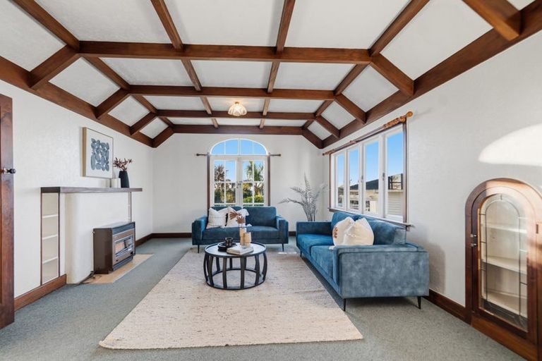 Photo of property in 12 Hillcrest Road, Hillcrest, Hamilton, 3216
