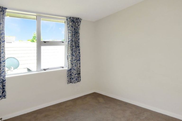 Photo of property in 87 Peer Street, Ilam, Christchurch, 8041
