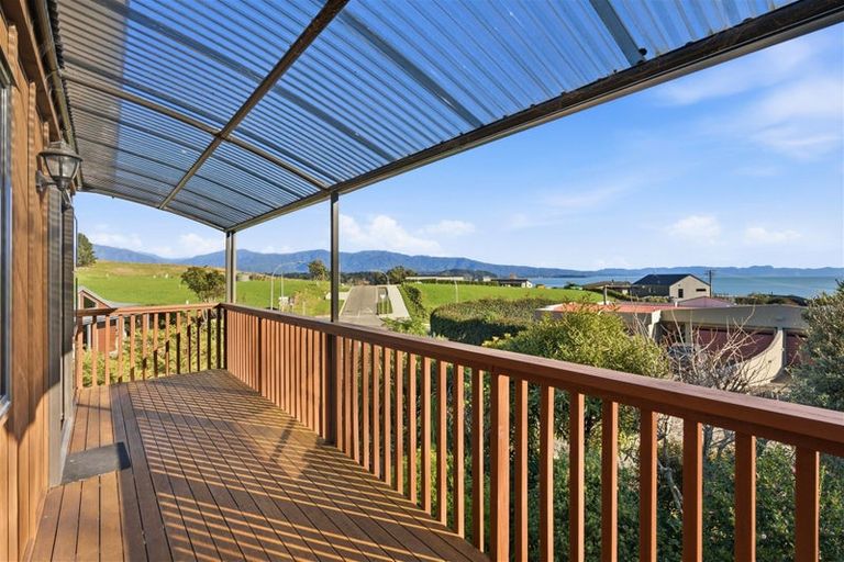 Photo of property in 4 Bay Vista Drive, Pohara, Takaka, 7183