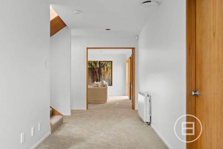 Photo of property in 3 Glenburn Place, Avonhead, Christchurch, 8042