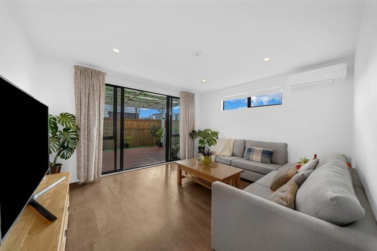 Photo of property in 6 Manahau Lane, Flat Bush, Auckland, 2019
