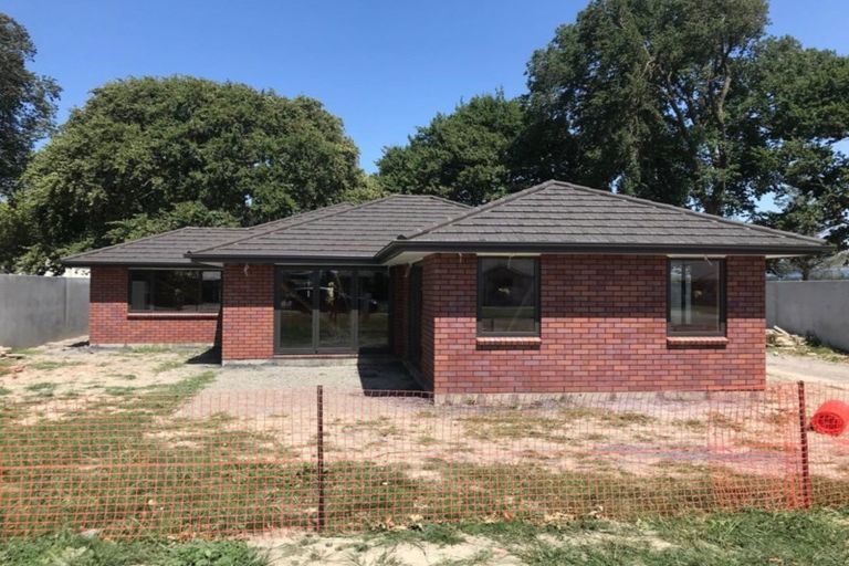 Photo of property in 13 Grand Oaks Drive, Awapuni, Palmerston North, 4412