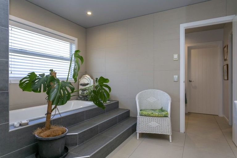 Photo of property in 11 Pukeko Way, Kinloch, Taupo, 3377