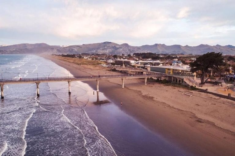 Photo of property in 9/232 Marine Parade, New Brighton, Christchurch, 8061