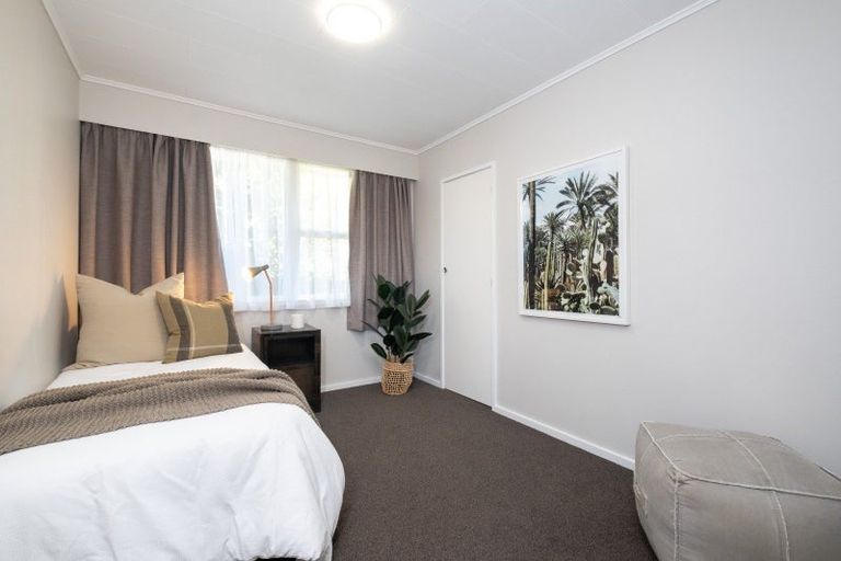 Photo of property in 23 Kent Terrace, Taradale, Napier, 4112