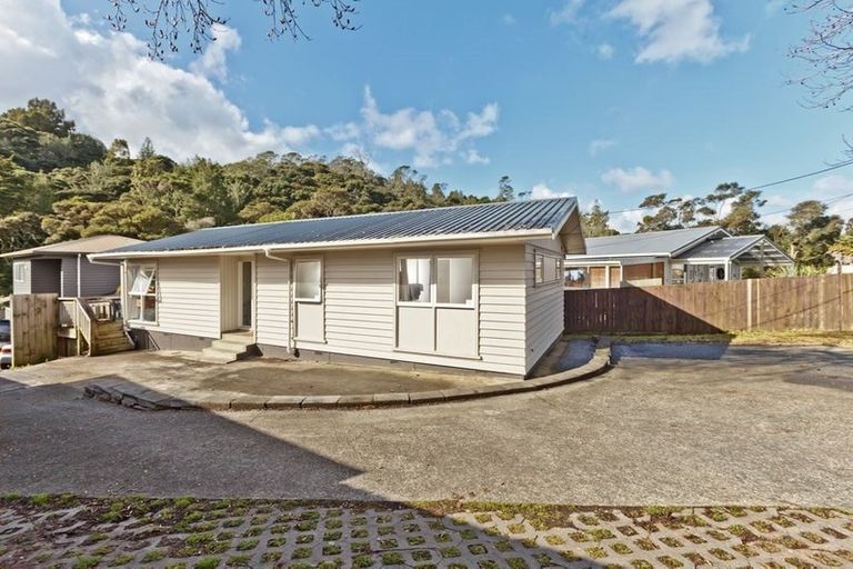 Photo of property in 74 Eskdale Road, Birkdale, Auckland, 0626