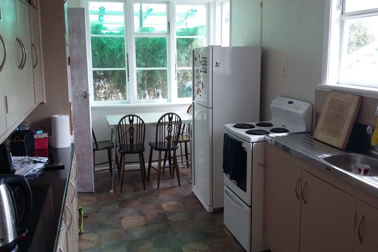 Photo of property in 6 Churchill Crescent, Te Hapara, Gisborne, 4010