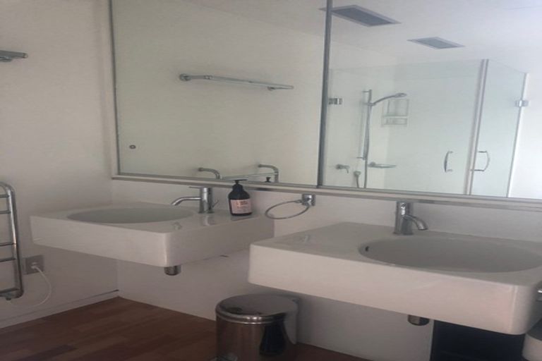 Photo of property in 306/28 Waterloo Quay, Pipitea, Wellington, 6011