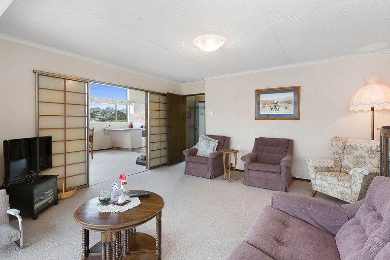 Photo of property in 20 Glendevon Place, Vauxhall, Dunedin, 9013