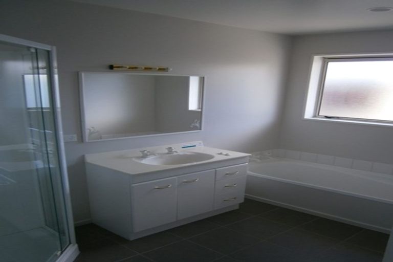 Photo of property in 92 Lowes Road, Rolleston, 7614