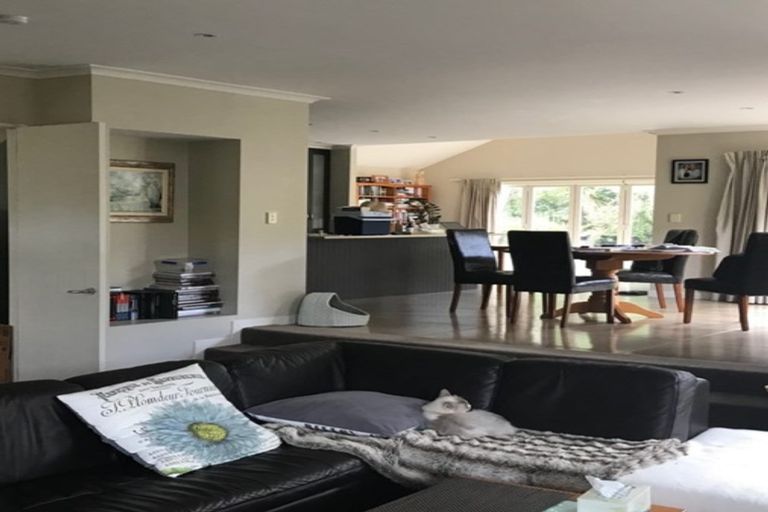 Photo of property in 54 English Oak Drive, Schnapper Rock, Auckland, 0632