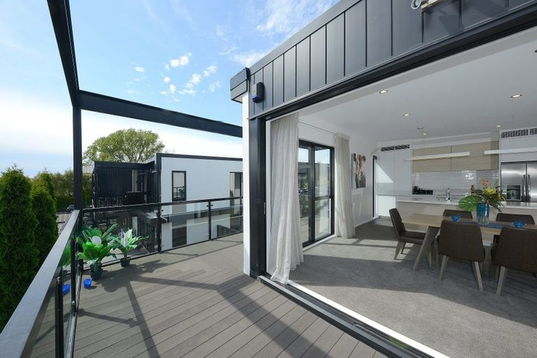 Photo of property in 4/275 Kilmore Street, Christchurch Central, Christchurch, 8011